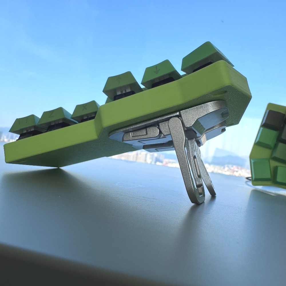 Tenting CorneV4.1 Spilt Keyboa - огляд і ціна Gaming Accessories Kit